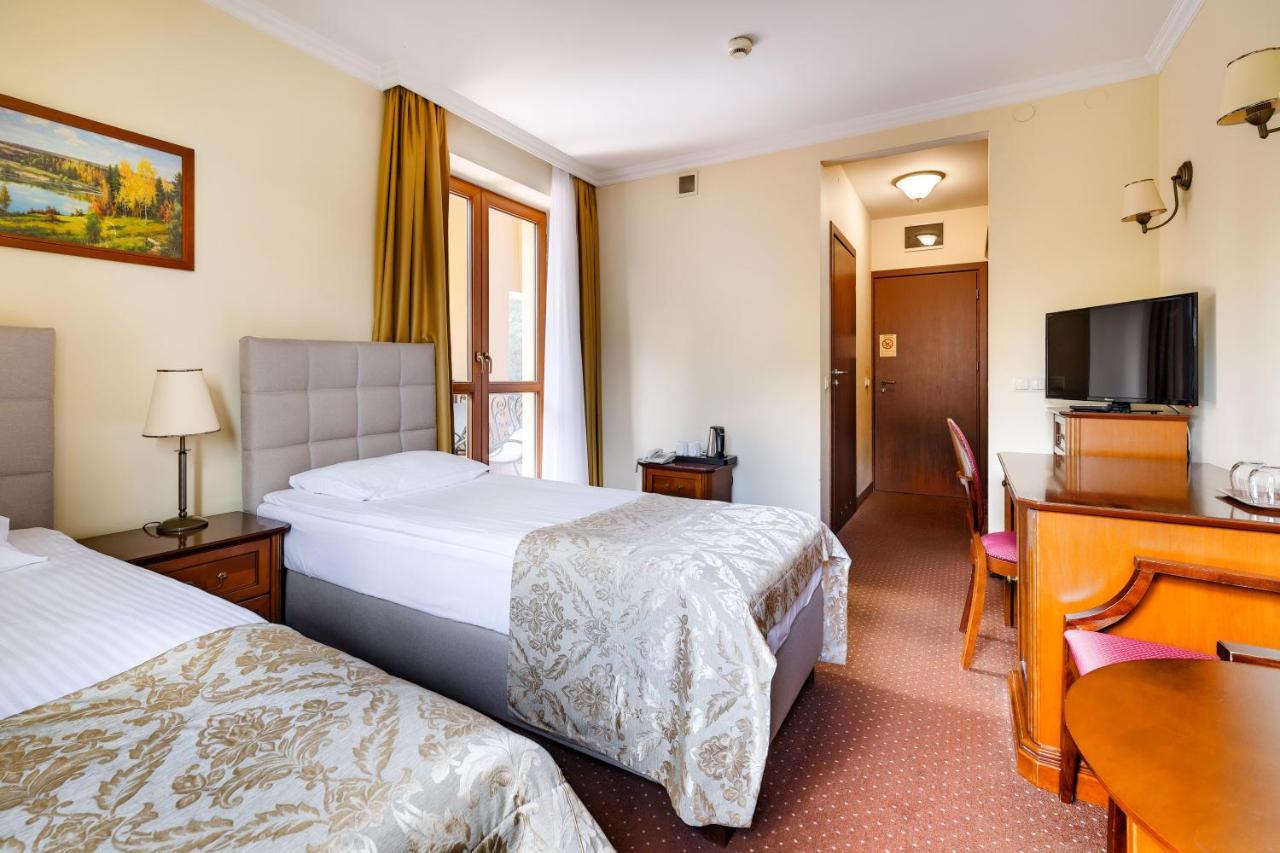 Hotel Pan Tadeusz Serock Dış mekan fotoğraf