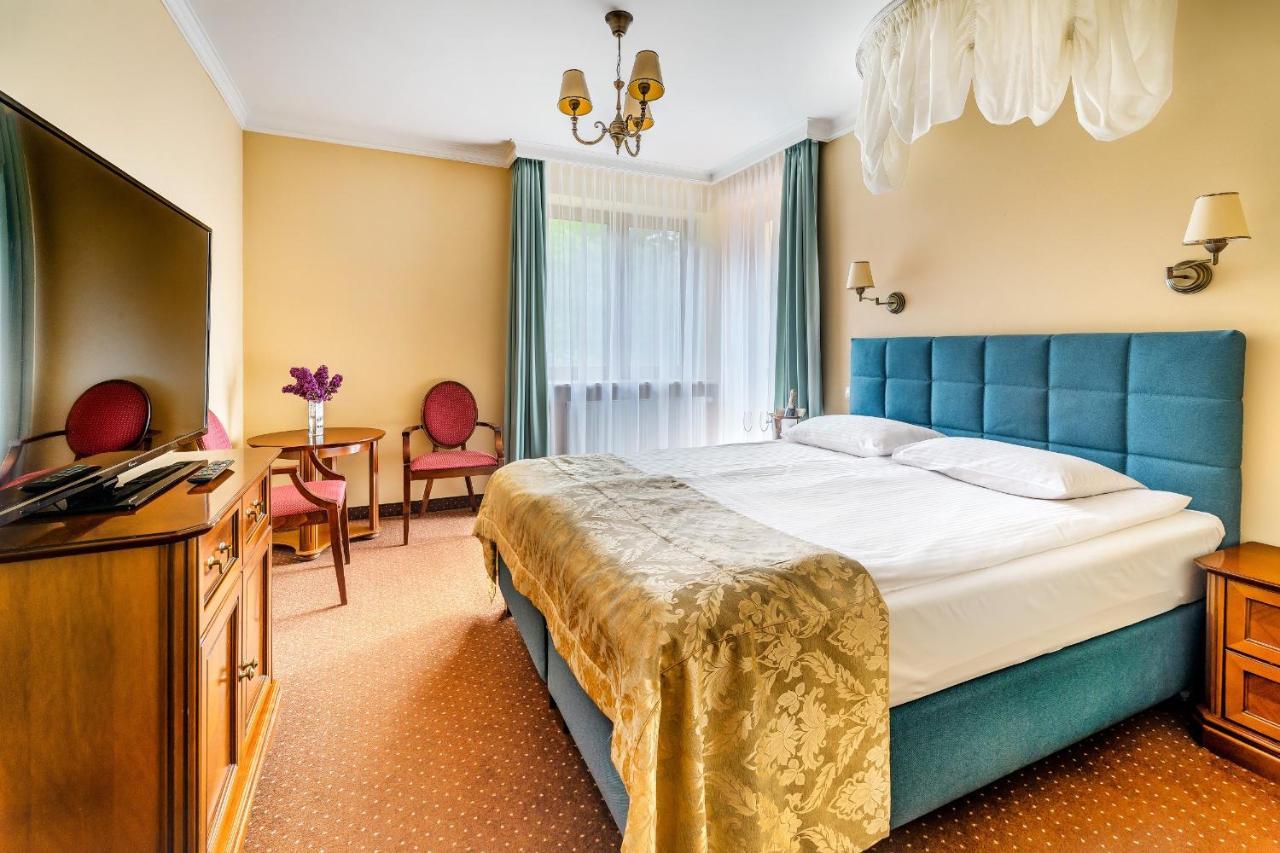 Hotel Pan Tadeusz Serock Dış mekan fotoğraf